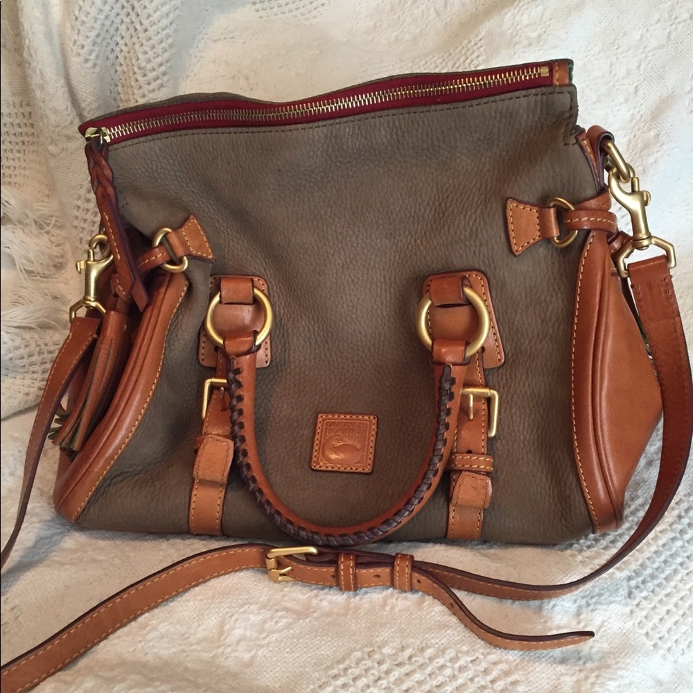 Dooney and bourke satchel